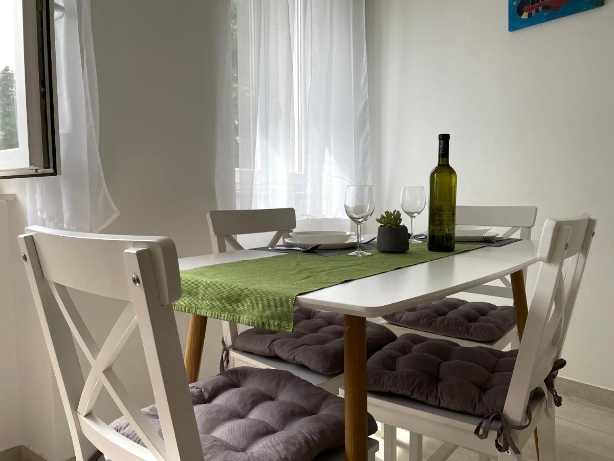 Modern Apartment In The Old Part Of Town Рийека Екстериор снимка